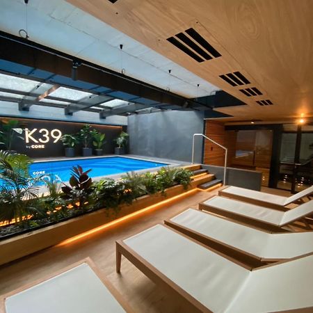 Vistula Avenue Apartment Free Parking, Swimming Pool, Sauna & Gym クラクフ エクステリア 写真