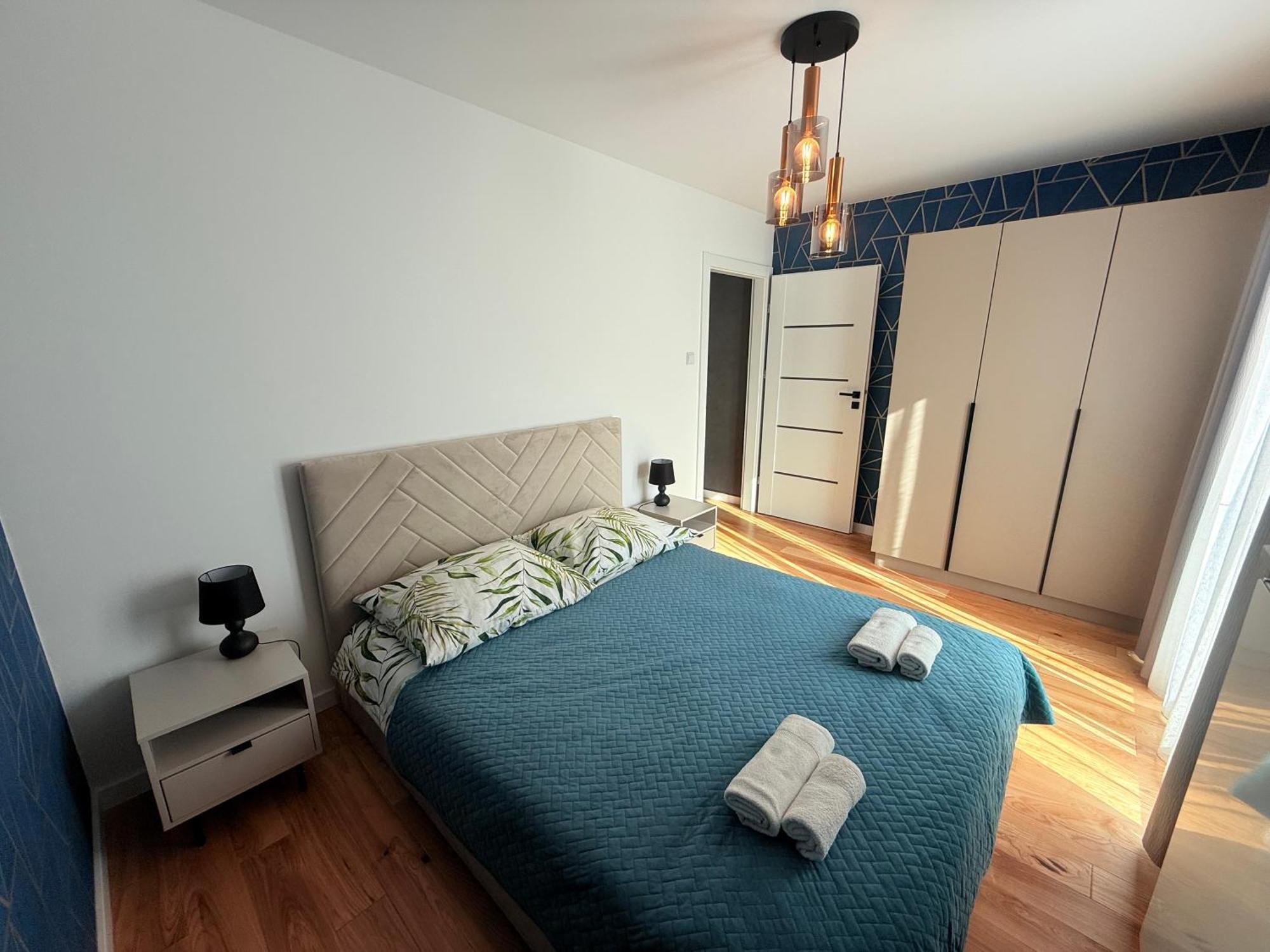 Vistula Avenue Apartment Free Parking, Swimming Pool, Sauna & Gym クラクフ エクステリア 写真